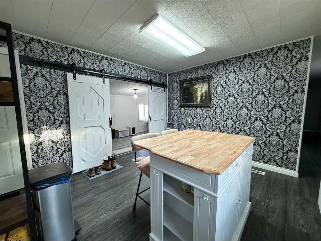 









133


Jarvis

Street, 346,
Hinton,




AB
T7V 1R9


