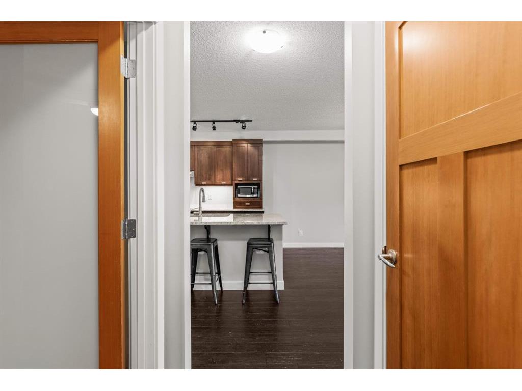 









106


Stewart Creek

Landing, 220,
Canmore,




AB
T1W 0G6

