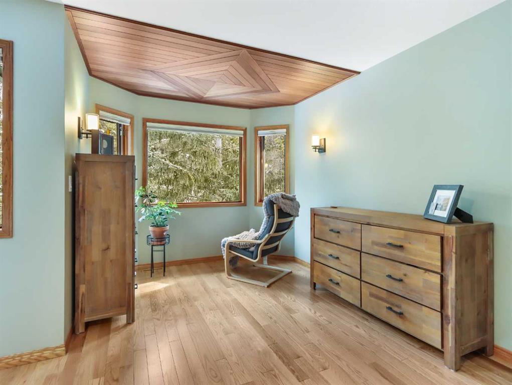 









160


Benchlands

Terrace,
Canmore,




AB
T1W1G2

