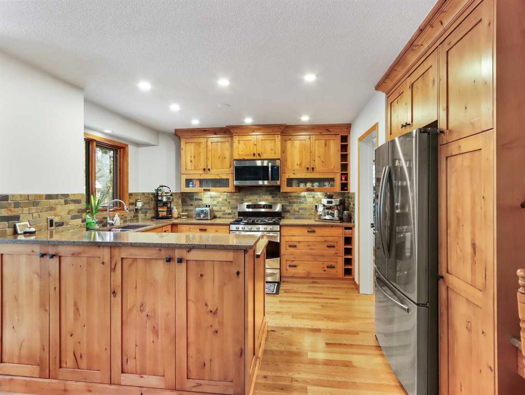 









160


Benchlands

Terrace,
Canmore,




AB
T1W1G2

