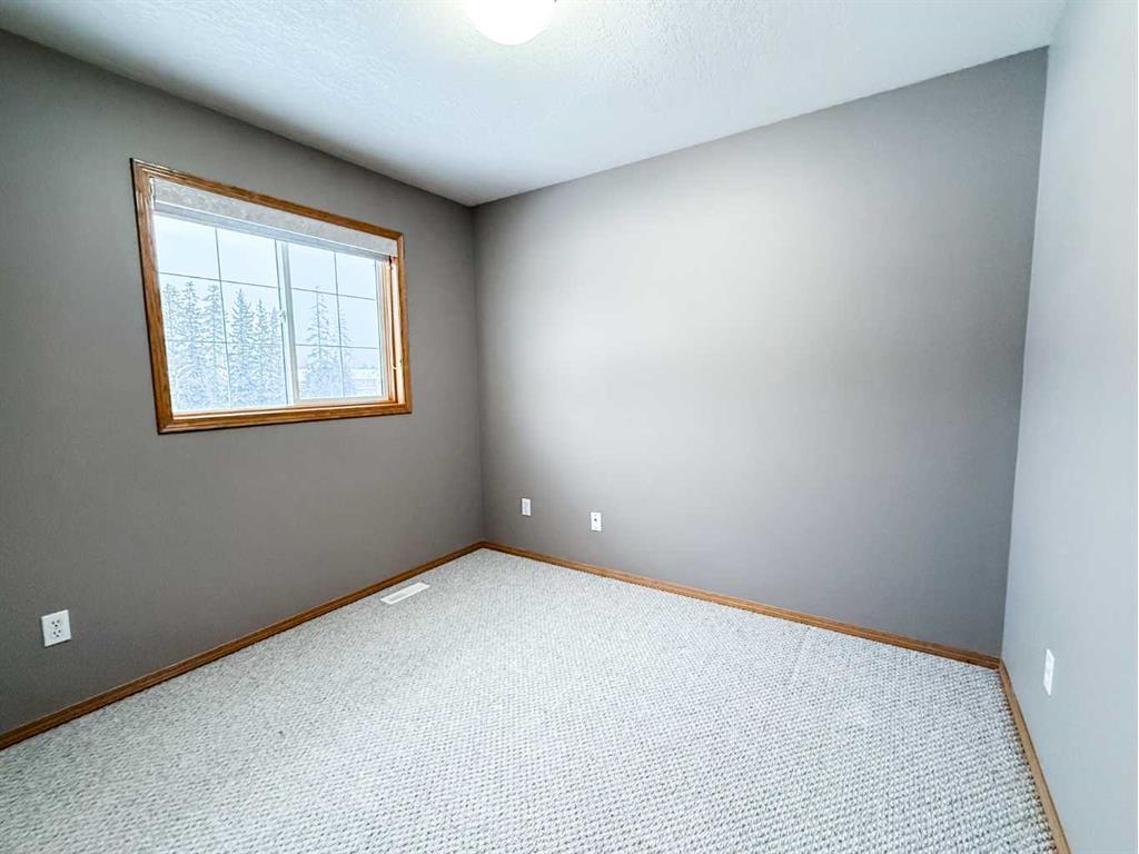









243


Baker

Street,
Hinton,




AB
T7V 2C4

