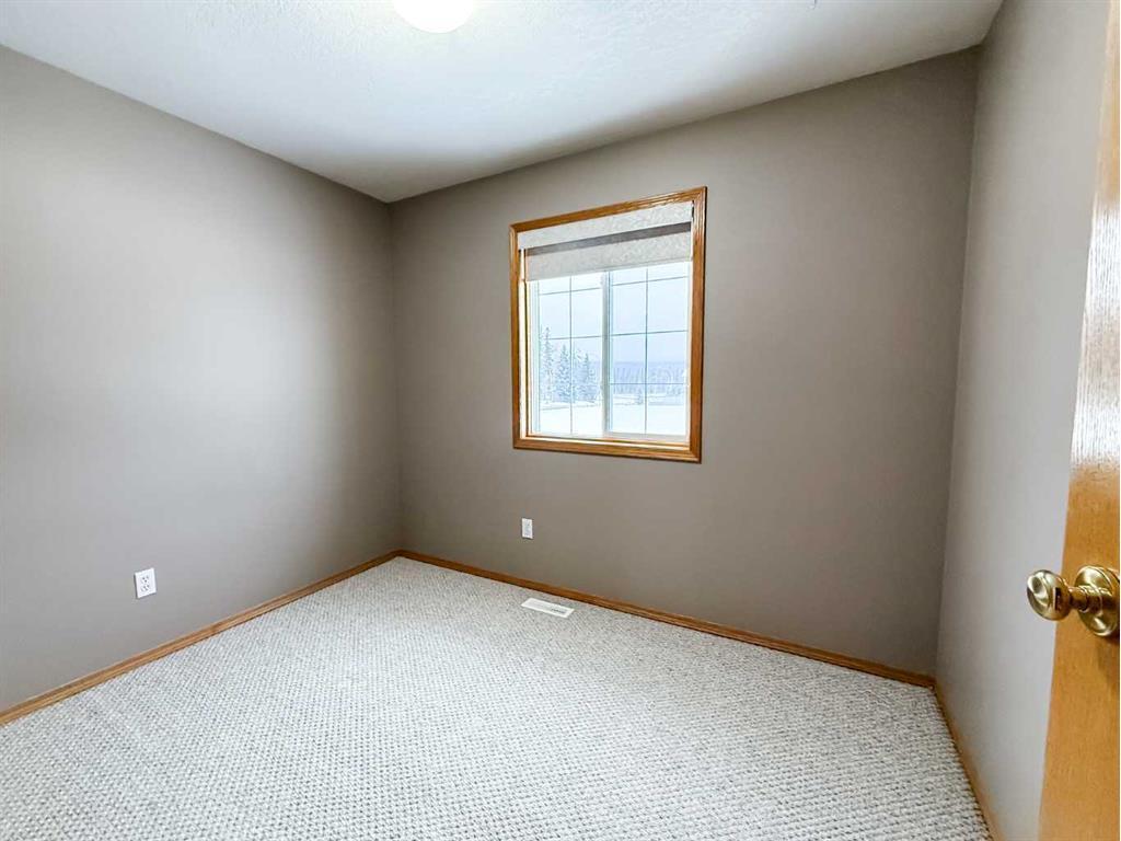 









243


Baker

Street,
Hinton,




AB
T7V 2C4

