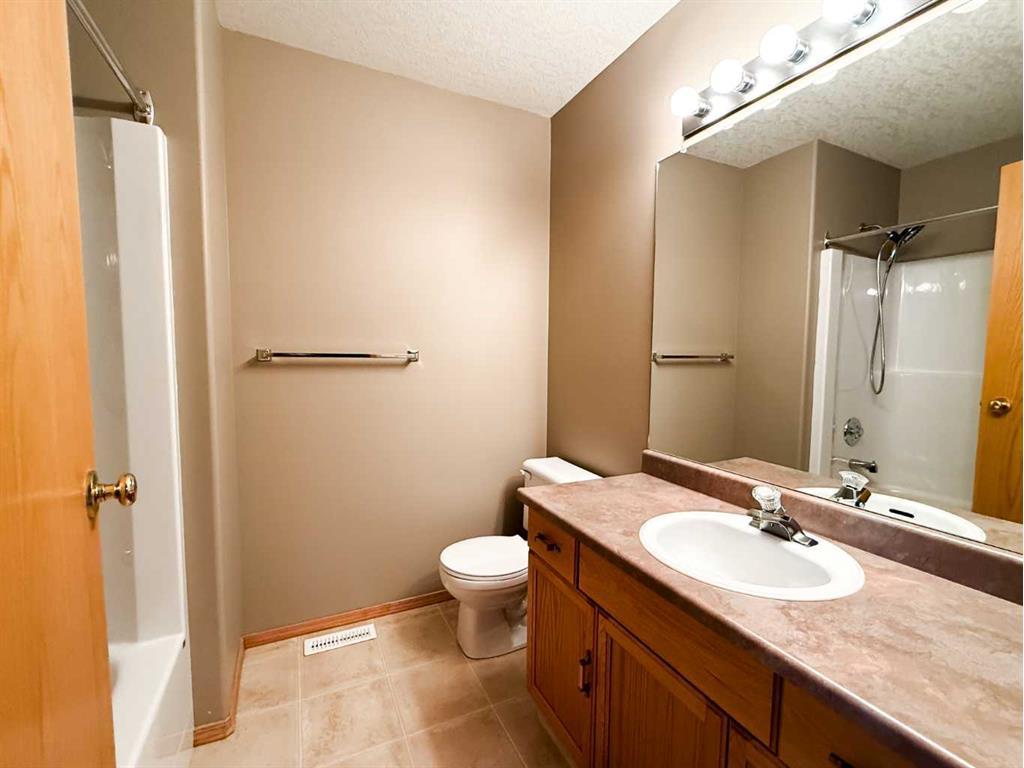 









243


Baker

Street,
Hinton,




AB
T7V 2C4

