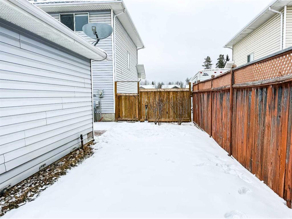 









243


Baker

Street,
Hinton,




AB
T7V 2C4

