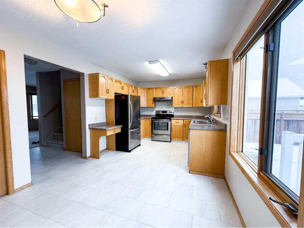 









243


Baker

Street,
Hinton,




AB
T7V 2C4

