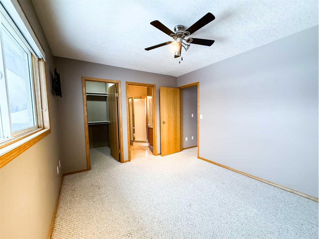 









243


Baker

Street,
Hinton,




AB
T7V 2C4

