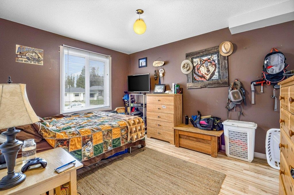 









412


Cougar

Street,
Banff,




AB
T1L1A1

