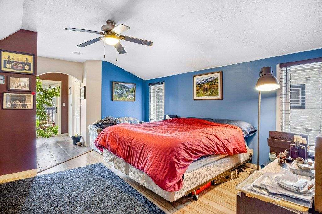 









412


Cougar

Street,
Banff,




AB
T1L1A1

