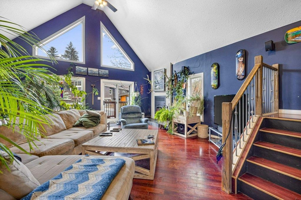 









412


Cougar

Street,
Banff,




AB
T1L1A1

