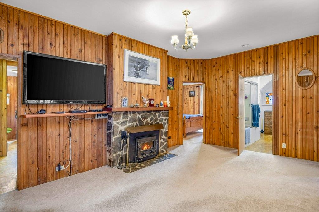 









412


Cougar

Street,
Banff,




AB
T1L1A1

