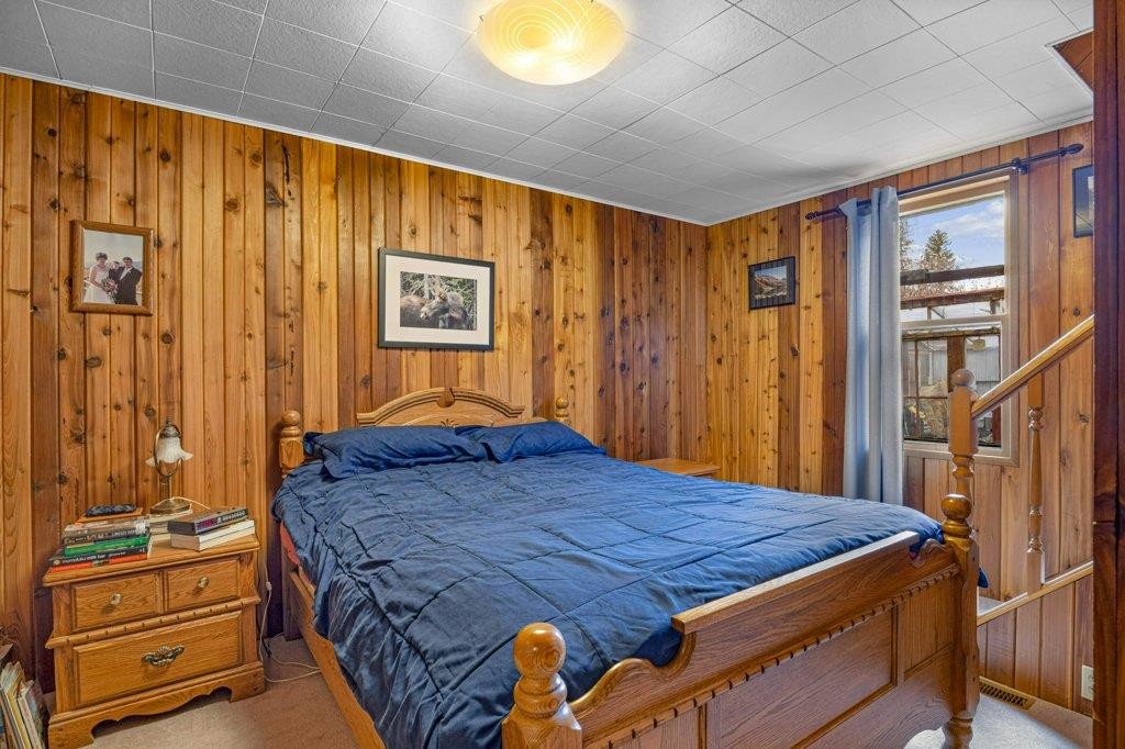 









412


Cougar

Street,
Banff,




AB
T1L1A1

