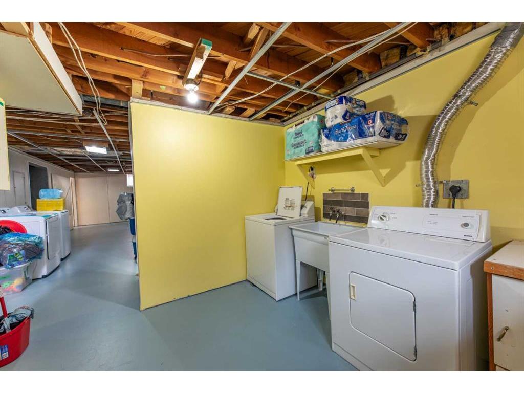 









138


Willow

Drive,
Hinton,




AB
T7V 1E3

