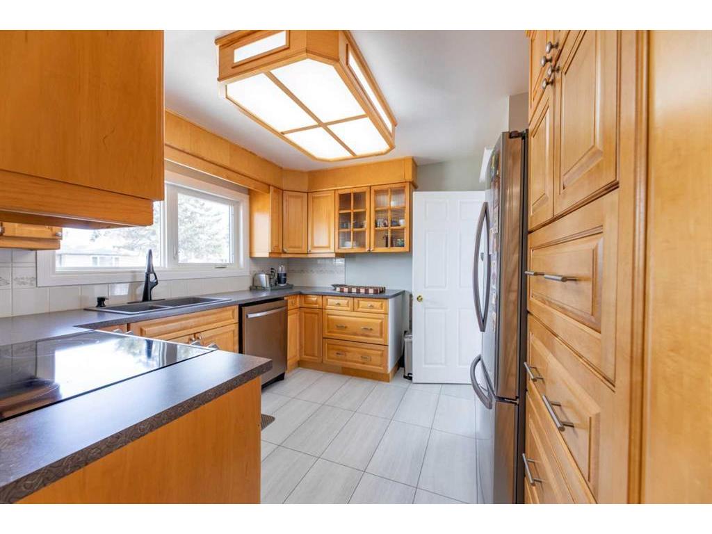 









138


Willow

Drive,
Hinton,




AB
T7V 1E3

