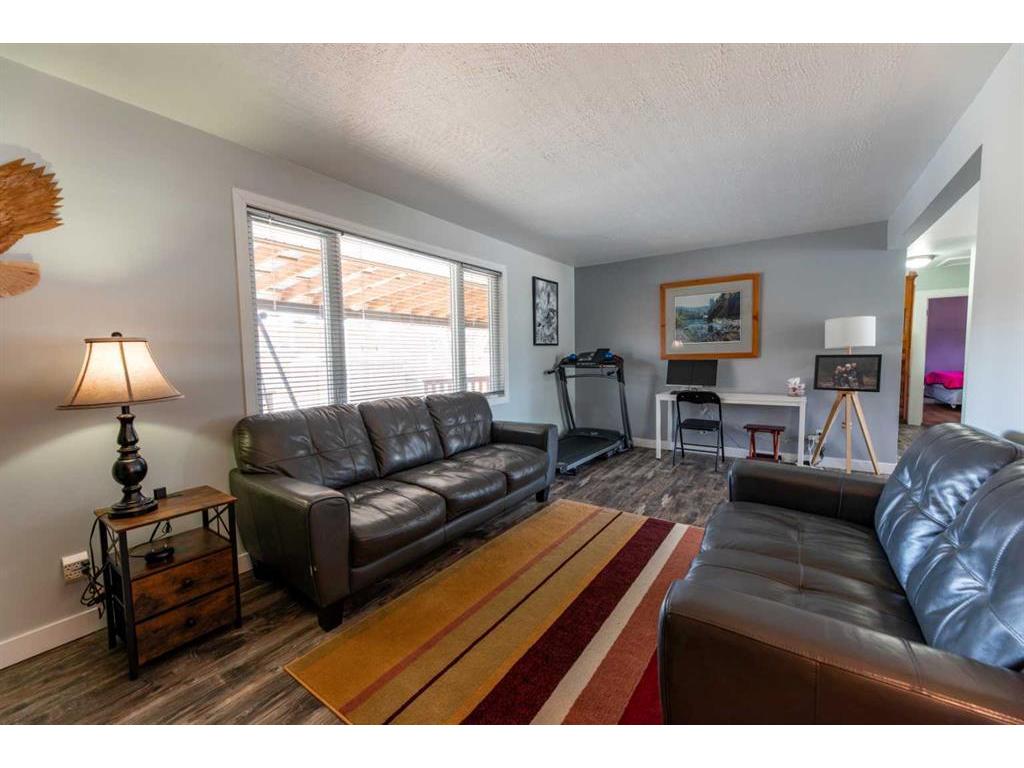 









138


Willow

Drive,
Hinton,




AB
T7V 1E3

