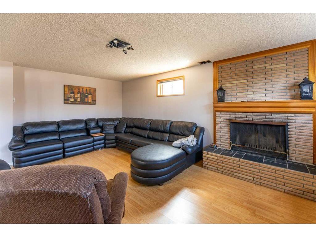 









126


Cheviot

Drive,
Hinton,




AB
T7V 1P9


