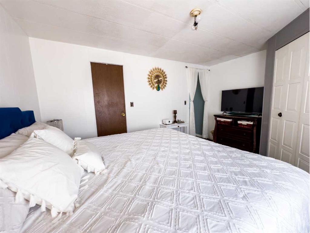 









133


Jarvis

Street, 279,
Hinton,




AB
T7V 1R6

