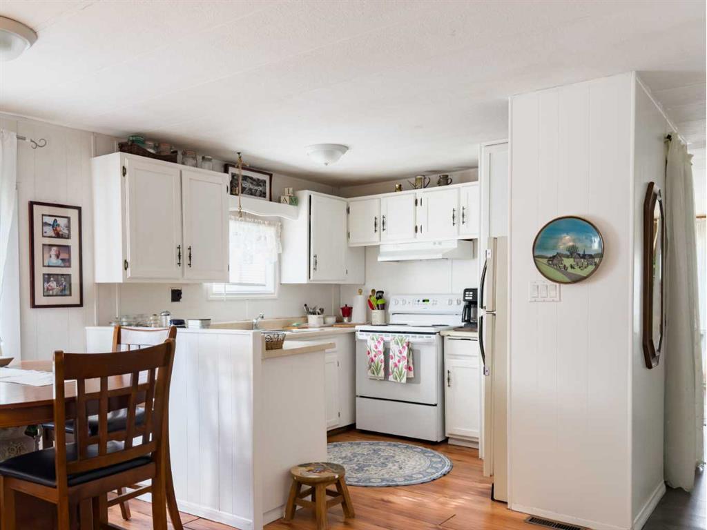 









133


Jarvis

Street, 279,
Hinton,




AB
T7V 1R6

