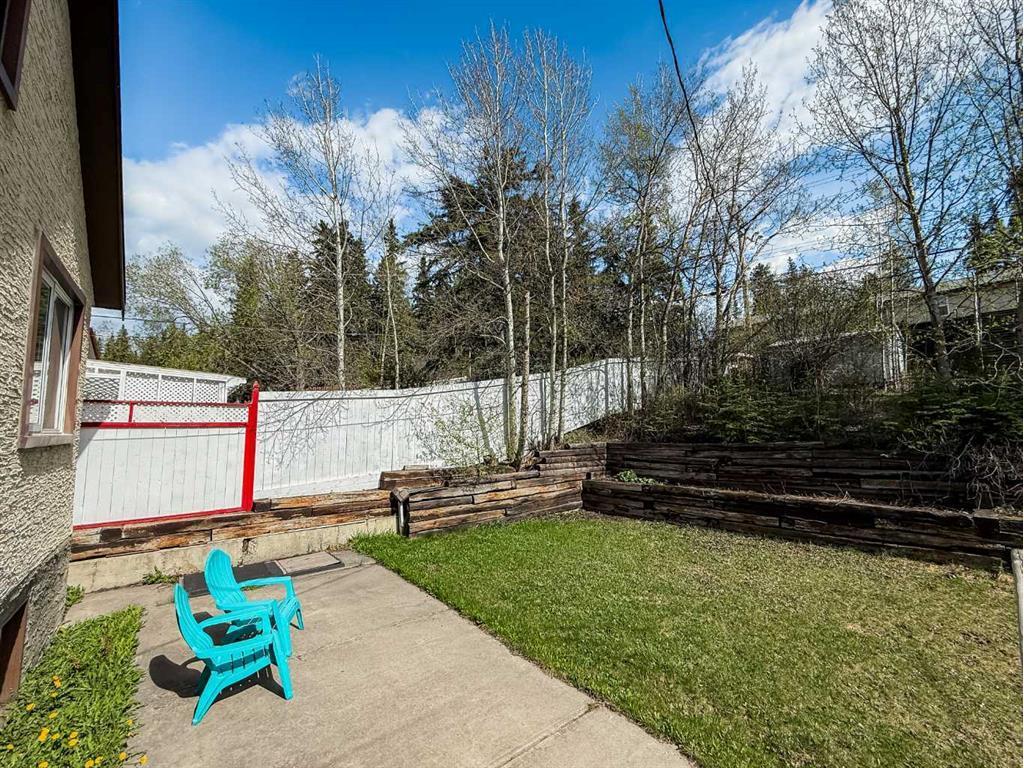 









133


Pembina

Avenue,
Hinton,




AB
T7V 1B7

