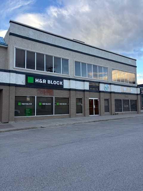 









211


Pembina

Avenue, 104,
Hinton,




AB
T7V 2B3


