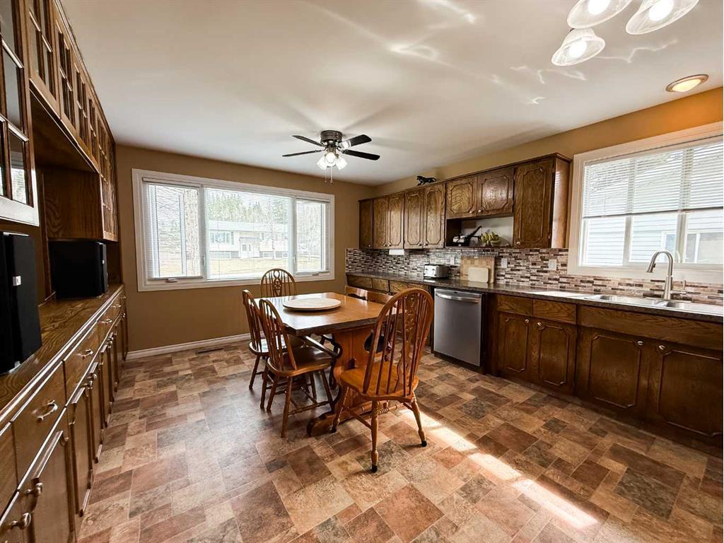 









123


Cheviot

Drive,
Hinton,




AB
T7V 1P8

