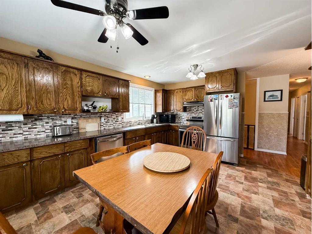 









123


Cheviot

Drive,
Hinton,




AB
T7V 1P8

