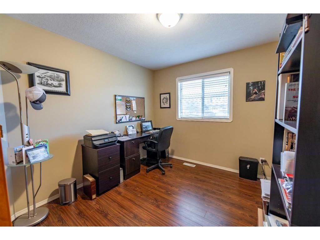 









119


Mackay

Crescent,
Hinton,




AB
T7V 2C8

