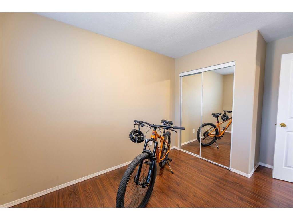 









119


Mackay

Crescent,
Hinton,




AB
T7V 2C8

