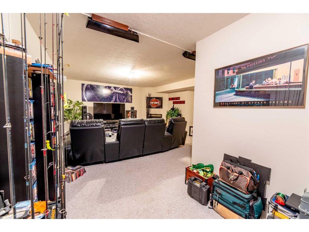 









119


Mackay

Crescent,
Hinton,




AB
T7V 2C8

