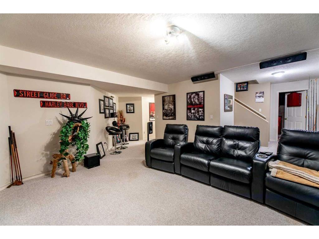 









119


Mackay

Crescent,
Hinton,




AB
T7V 2C8

