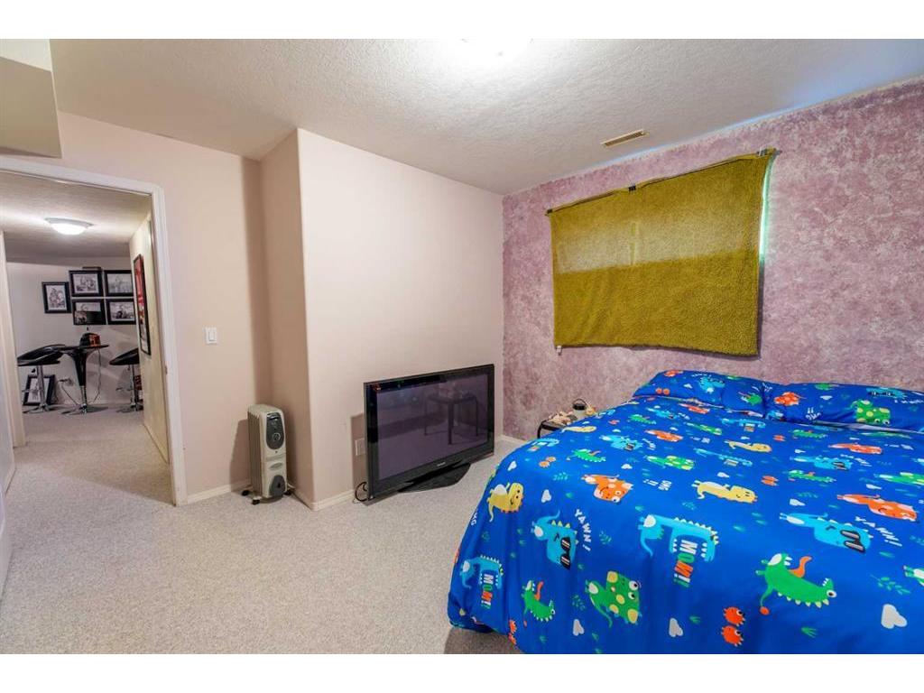 









119


Mackay

Crescent,
Hinton,




AB
T7V 2C8

