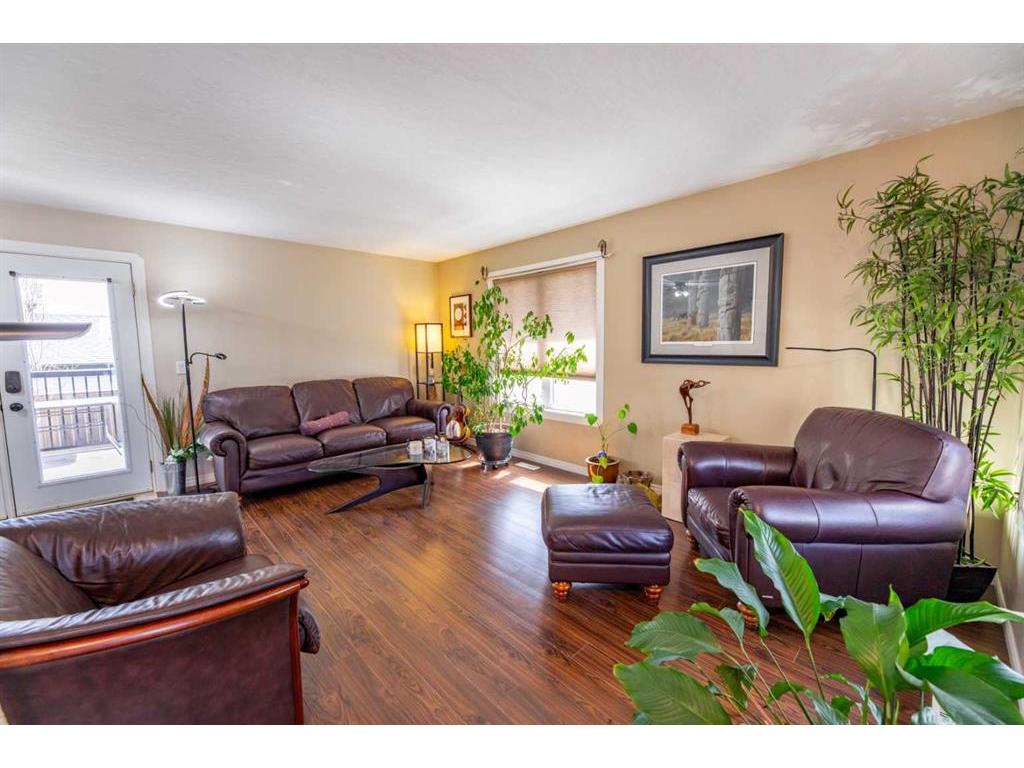 









119


Mackay

Crescent,
Hinton,




AB
T7V 2C8

