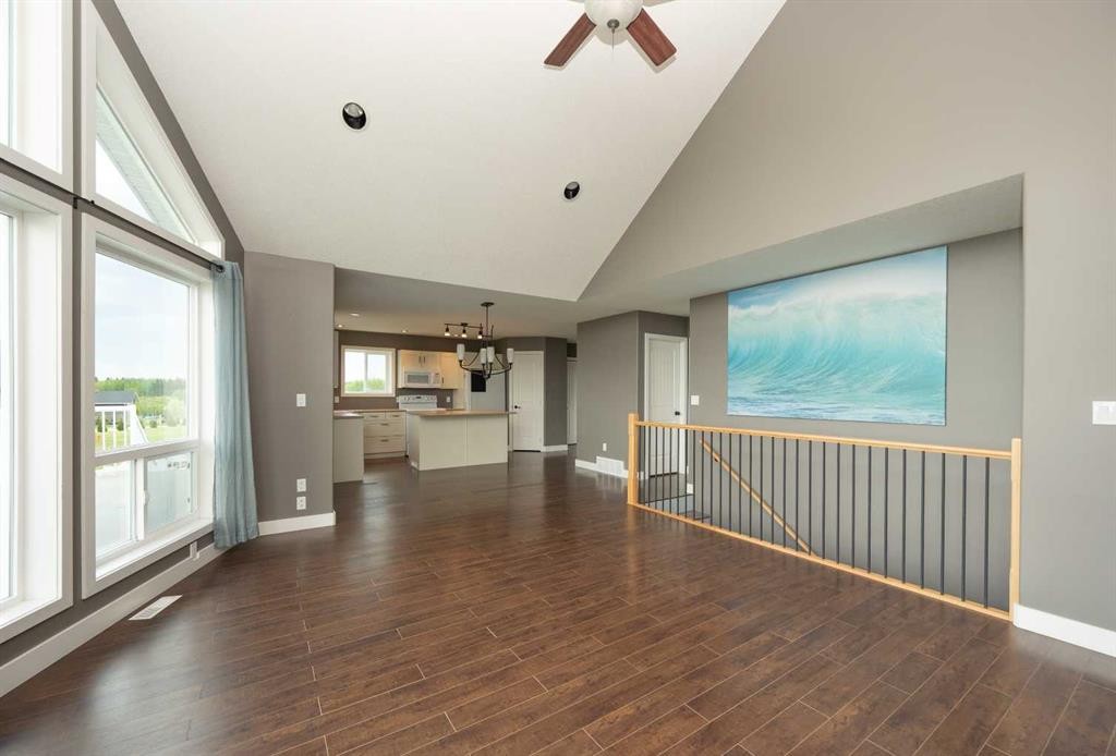 









28, 241044


Highway

Avenue,
Island Lake,




AB
T9S 2A6


