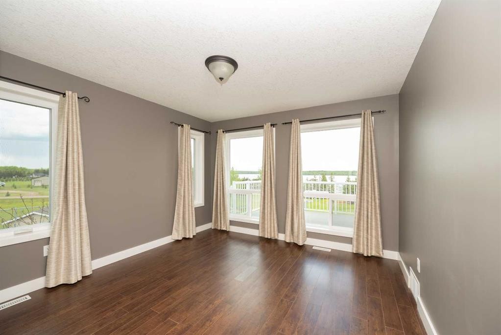 









28, 241044


Highway

Avenue,
Island Lake,




AB
T9S 2A6

