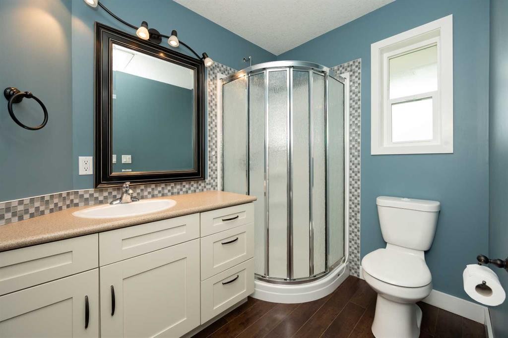 









28, 241044


Highway

Avenue,
Island Lake,




AB
T9S 2A6

