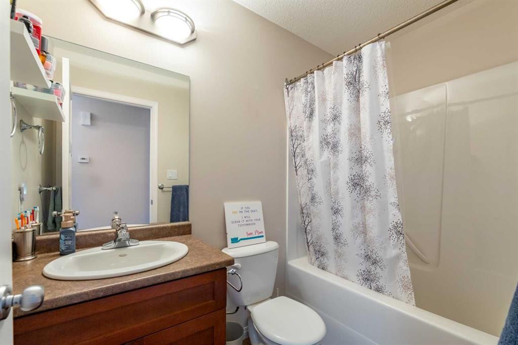 









126


Muldoon

Crescent,
Hinton,




AB
T7V 0A1


