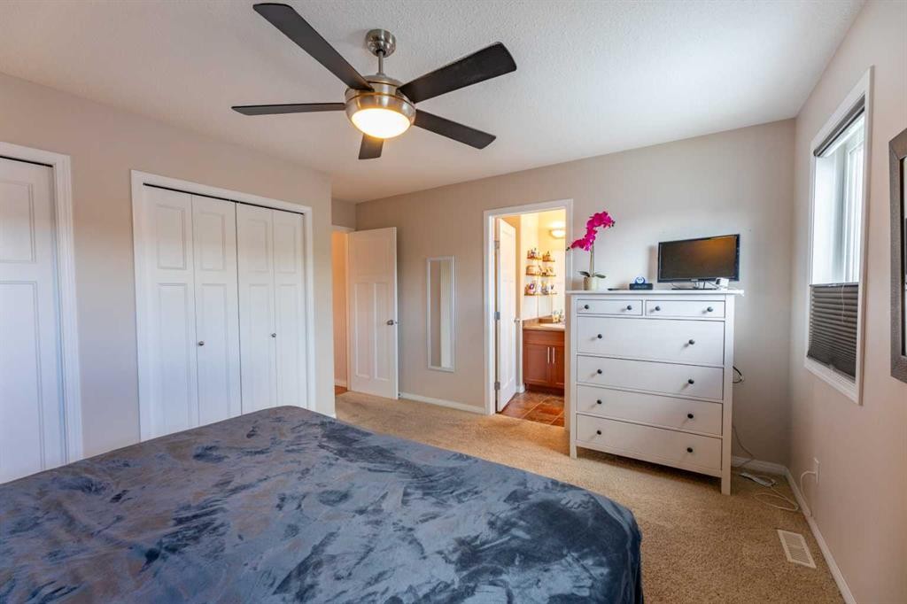 









126


Muldoon

Crescent,
Hinton,




AB
T7V 0A1


