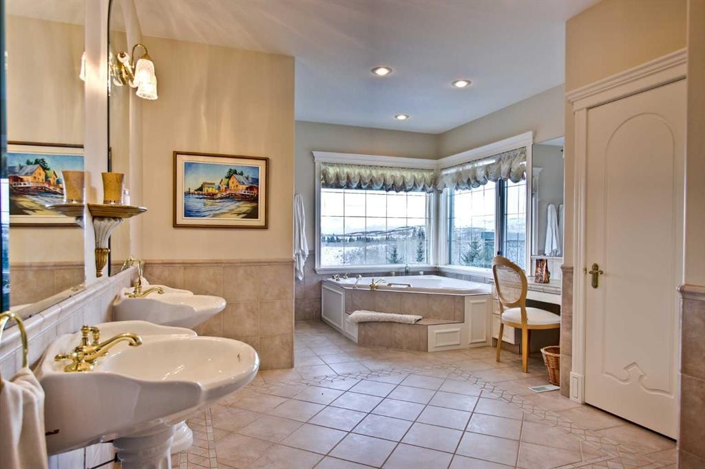 









60037


Township Road 263A

,
Rural Rocky View County,




AB
T4A 0N5

