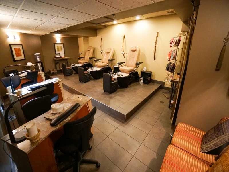 









1818


Mountain

Avenue, 106A,
Canmore,




AB
T1W 3M3

