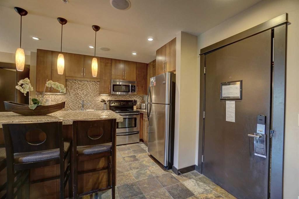 









1818


Mountain

Avenue, 106A,
Canmore,




AB
T1W 3M3

