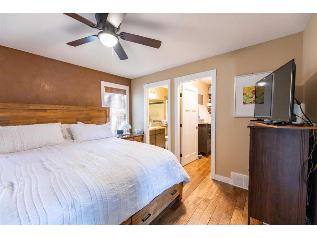 









114


Lupin

Way,
Hinton,




AB
T7V 0B2

