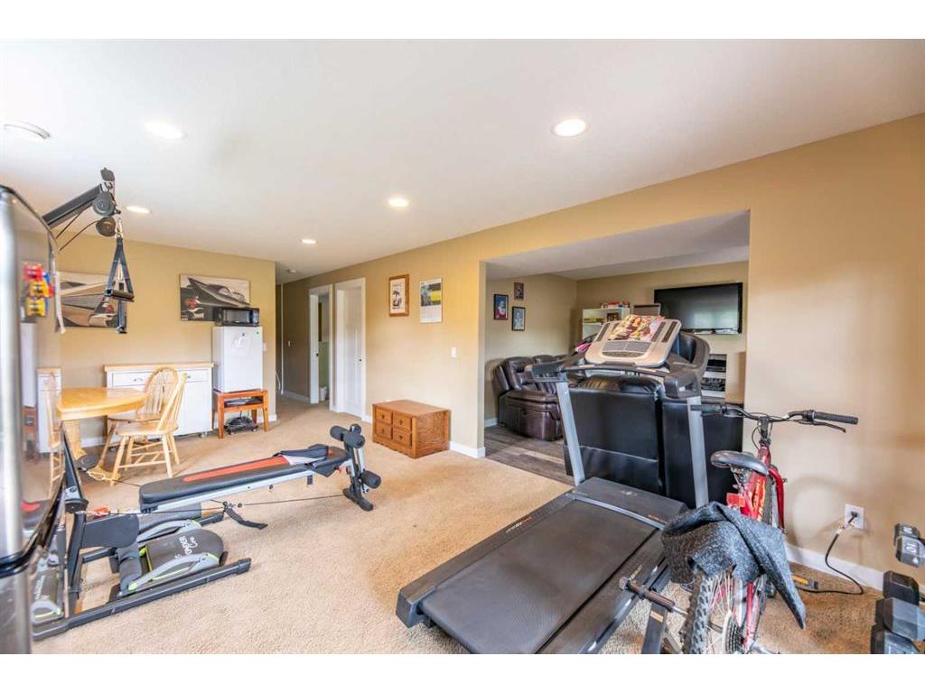 









114


Lupin

Way,
Hinton,




AB
T7V 0B2

