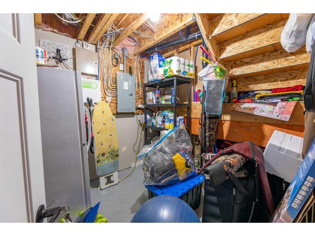 









114


Lupin

Way,
Hinton,




AB
T7V 0B2

