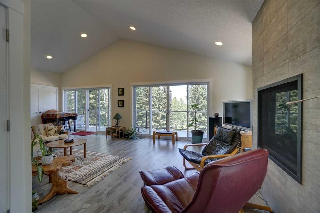 









50015


Township Road 282

Road,
Rural Rocky View County,




AB
T4C 2X3

