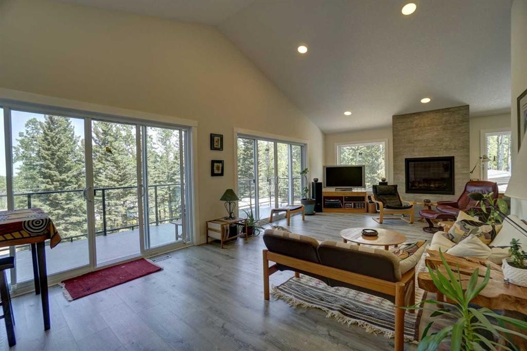 









50015


Township Road 282

Road,
Rural Rocky View County,




AB
T4C 2X3

