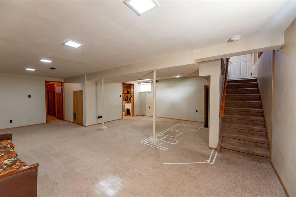 









117


Dorin

Drive,
Hinton,




AB
T7V 1B8

