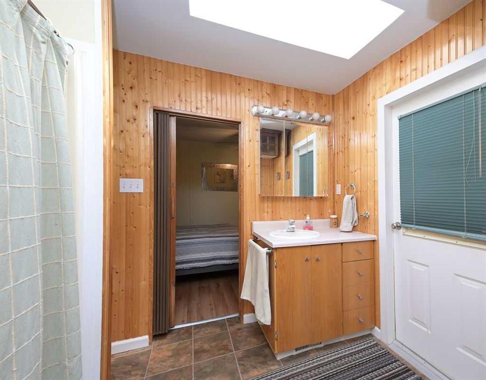 









313


Willow

Drive,
Sunset Beach,




AB
T9S 1R6

