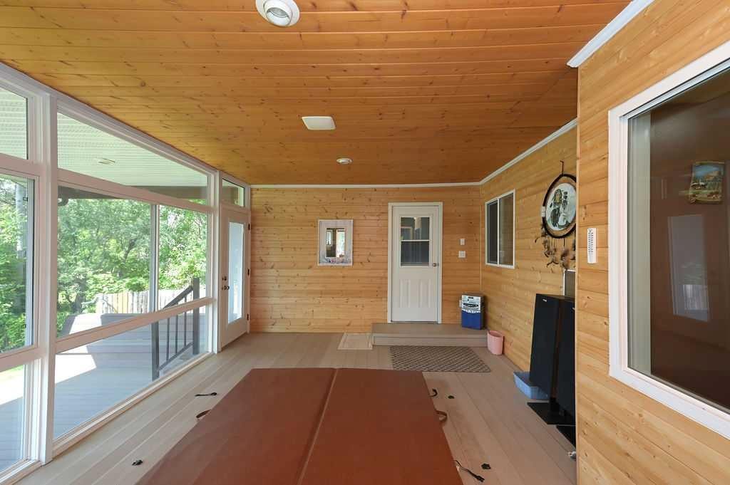 









313


Willow

Drive,
Sunset Beach,




AB
T9S 1R6

