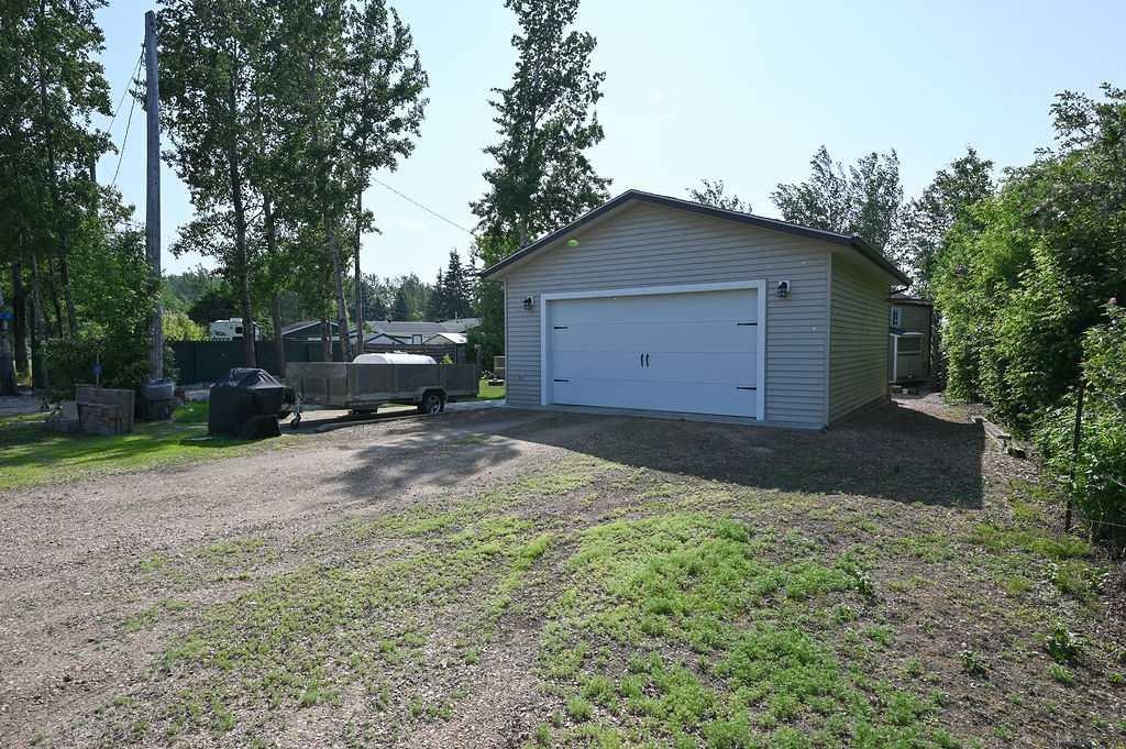 









313


Willow

Drive,
Sunset Beach,




AB
T9S 1R6


