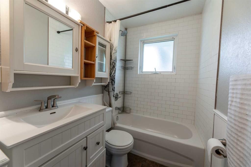 









115


Dorin

Drive,
Hinton,




AB
T7V 1B8

