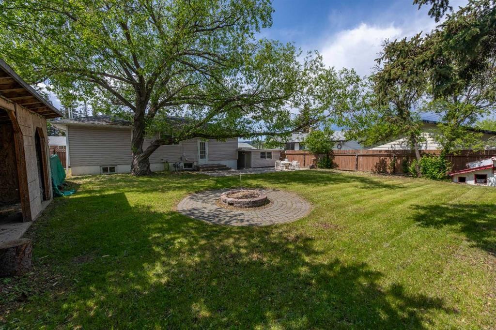 









115


Dorin

Drive,
Hinton,




AB
T7V 1B8

